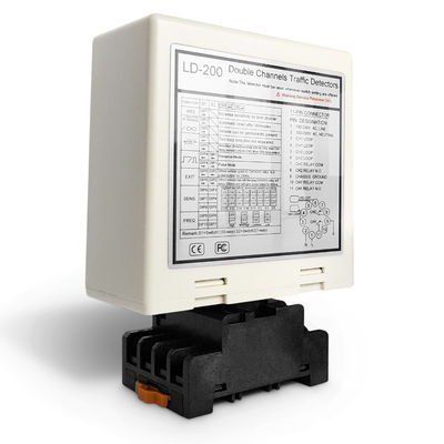 購入 白色のダブルチャネルループ検出器 10MS - 90MSインダクティブループ検出器 オンライン製造